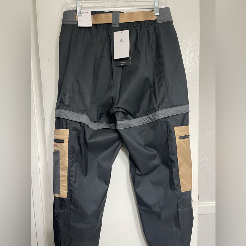 Nike Jordan Women’s Next Utility Capsule Pants Shorts Size M NWT $150
